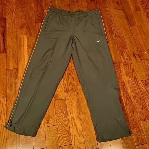 GRAY NIKE DRI-FIT JOGGERS SIZE SMALL - Picture 1 of 6